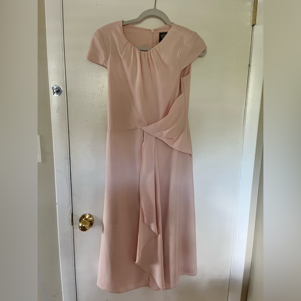 Vince Camuto Baby Pink Formal Dress with Short Sleeves